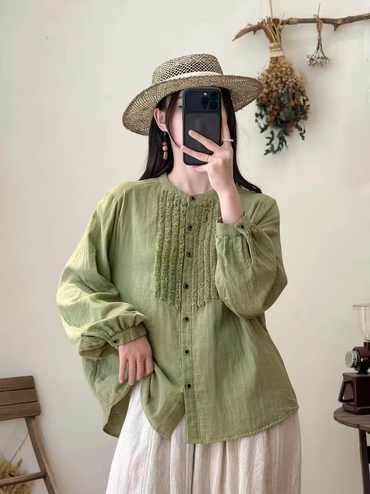 เสื้อคอจีนผ้าสาลูญี่ปุ่นแต่งระบายหน้าอก รุ่น 127