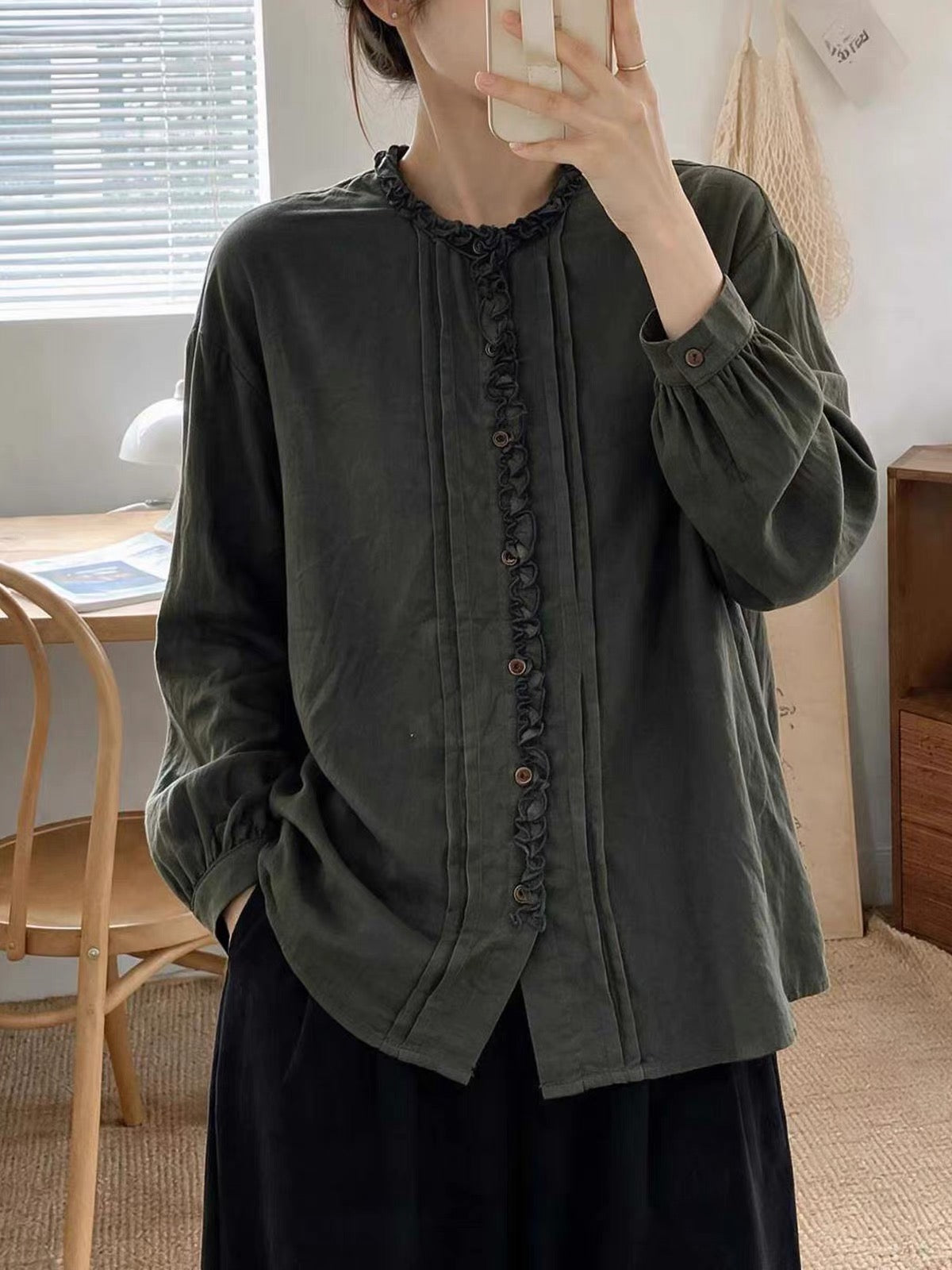 เสื้อสาลูญี่ปุ่นคอระบายจับจีบ รุ่น 106